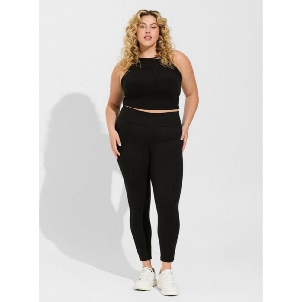 Torrid POCKET PIXIE STUDIO LUXE PONTE HIGH-RISE PANT Size 3 Regular 3x 22-24